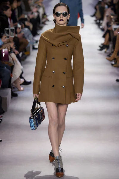 Look 31